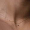 Златно колие с едно камъче Златно колие с едно камъче