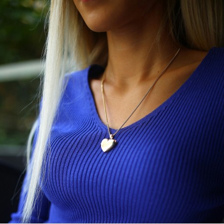 Златен отварящ се медальон за снимка Златен отварящ се медальон за снимка