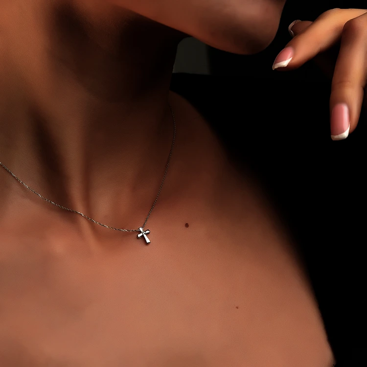 Златно Колие Mini Cross Stone Златно Колие Mini Cross Stone