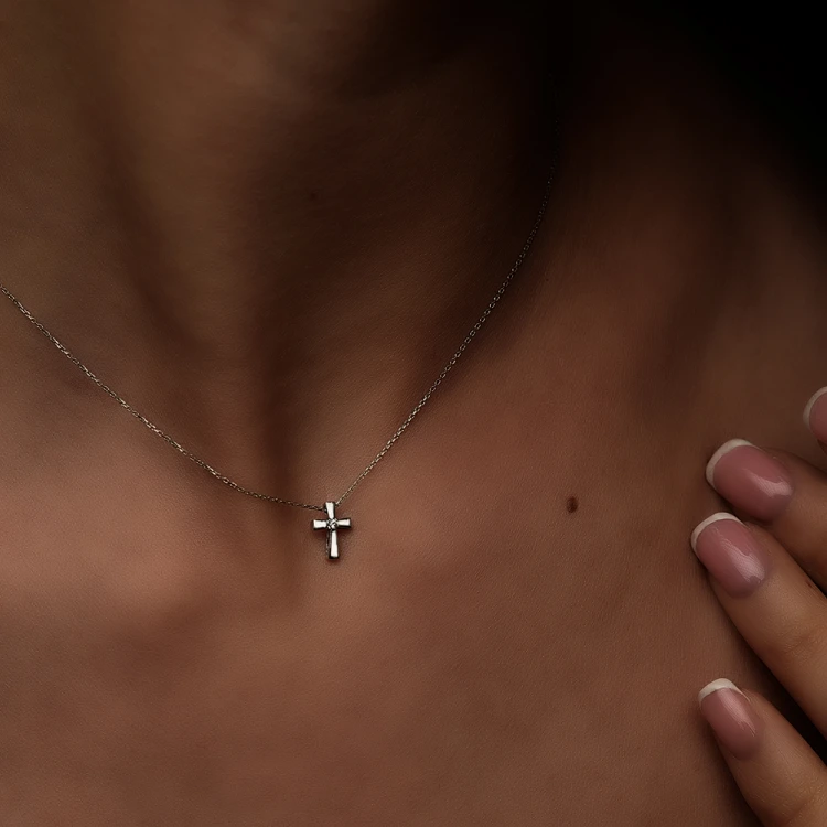 Златно Колие Mini Cross Stone Златно Колие Mini Cross Stone