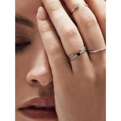 Сребърен пръстен с нежно поставени бели кубични цирконий Swarovski 925 Тrendy  Collection Victoria Gold