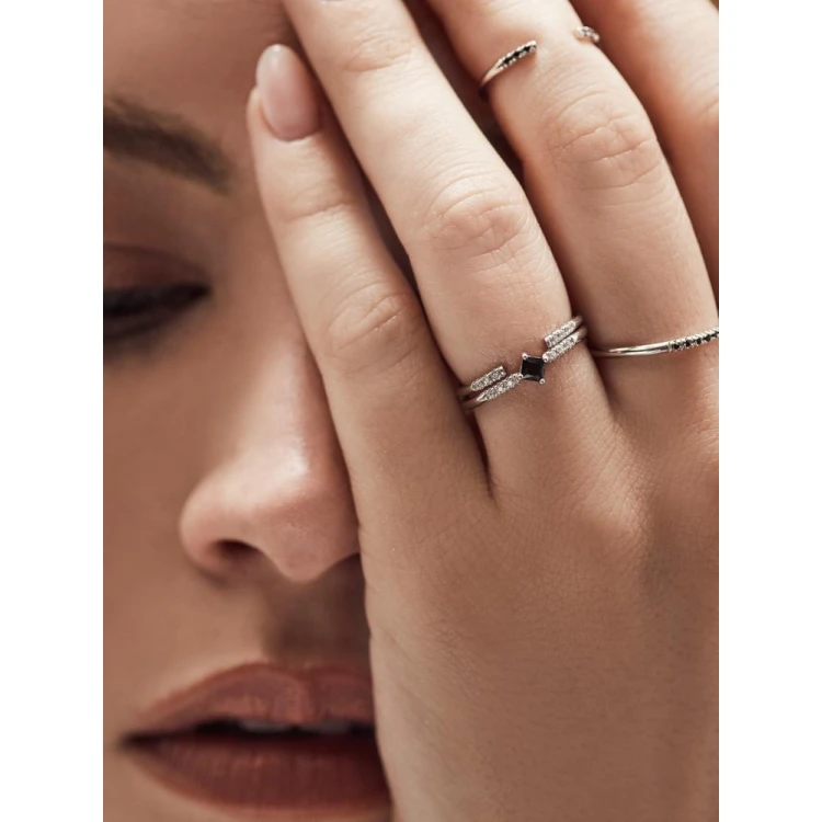 Сребърен пръстен с нежно поставени бели кубични цирконий Swarovski 925 Тrendy  Collection Victoria Gold