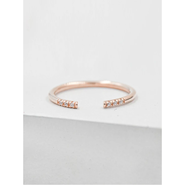 Сребърен пръстен с нежно поставени бели кубични цирконий Swarovski 925 Тrendy  Collection Victoria Gold