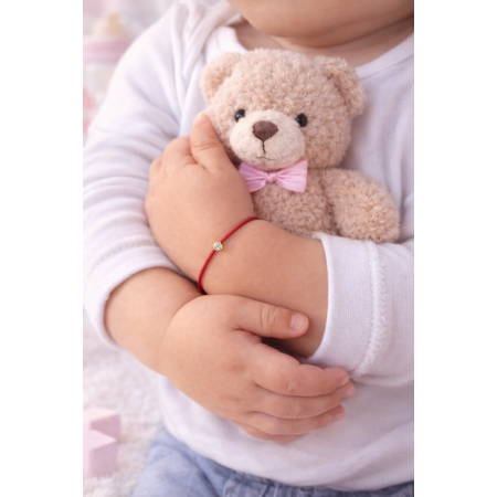 Червен конец с диамант за бебе Червен конец с диамант за бебе