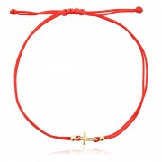 Гривна с червен конец и кръстче