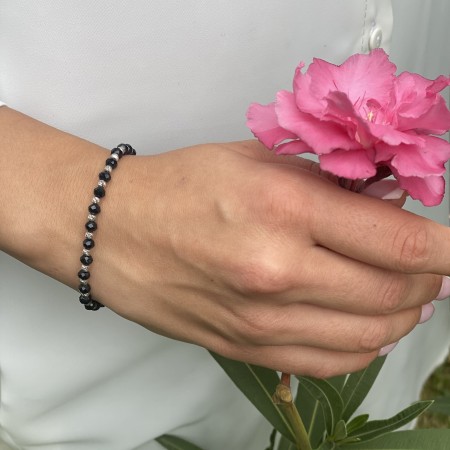 Сребърна гривна с черен конец и топчета 925!