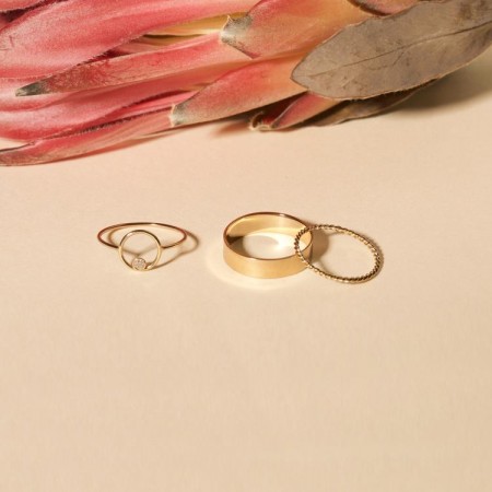 Златен пръстен ОNE Златен пръстен ОNE